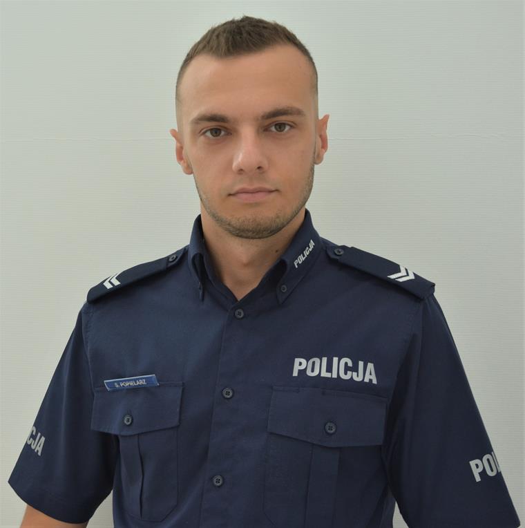 Dzielnicowy rejonu numer 1 starszy sierżant Sebastian Popielarz