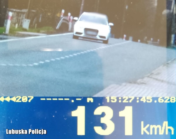 131 km/h przez miejscowość – 21-latek stracił prawo jazdy